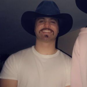 Meet your Posher, Thomas